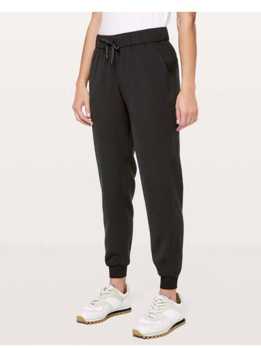 Lululemon On the Fly Jogger black size 4